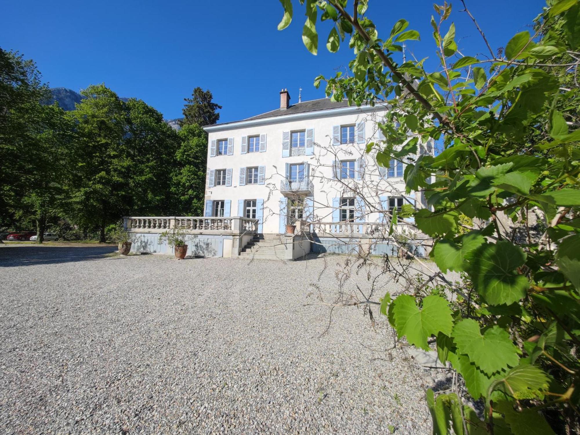 Domaine Clairfontaine Noyarey - Suites Junior Exterior foto
