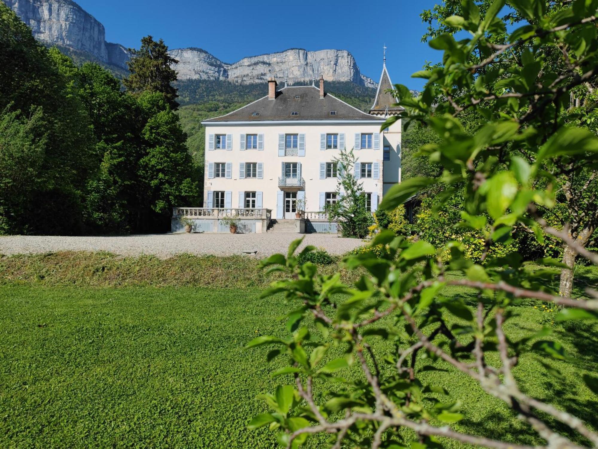 Domaine Clairfontaine Noyarey - Suites Junior Exterior foto
